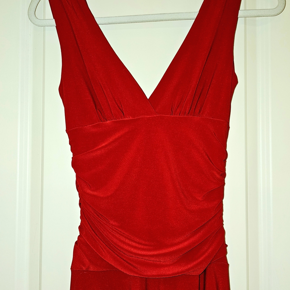Assa Elegant, Sexy Red Sleeveless Dress - Picture 3 of 9